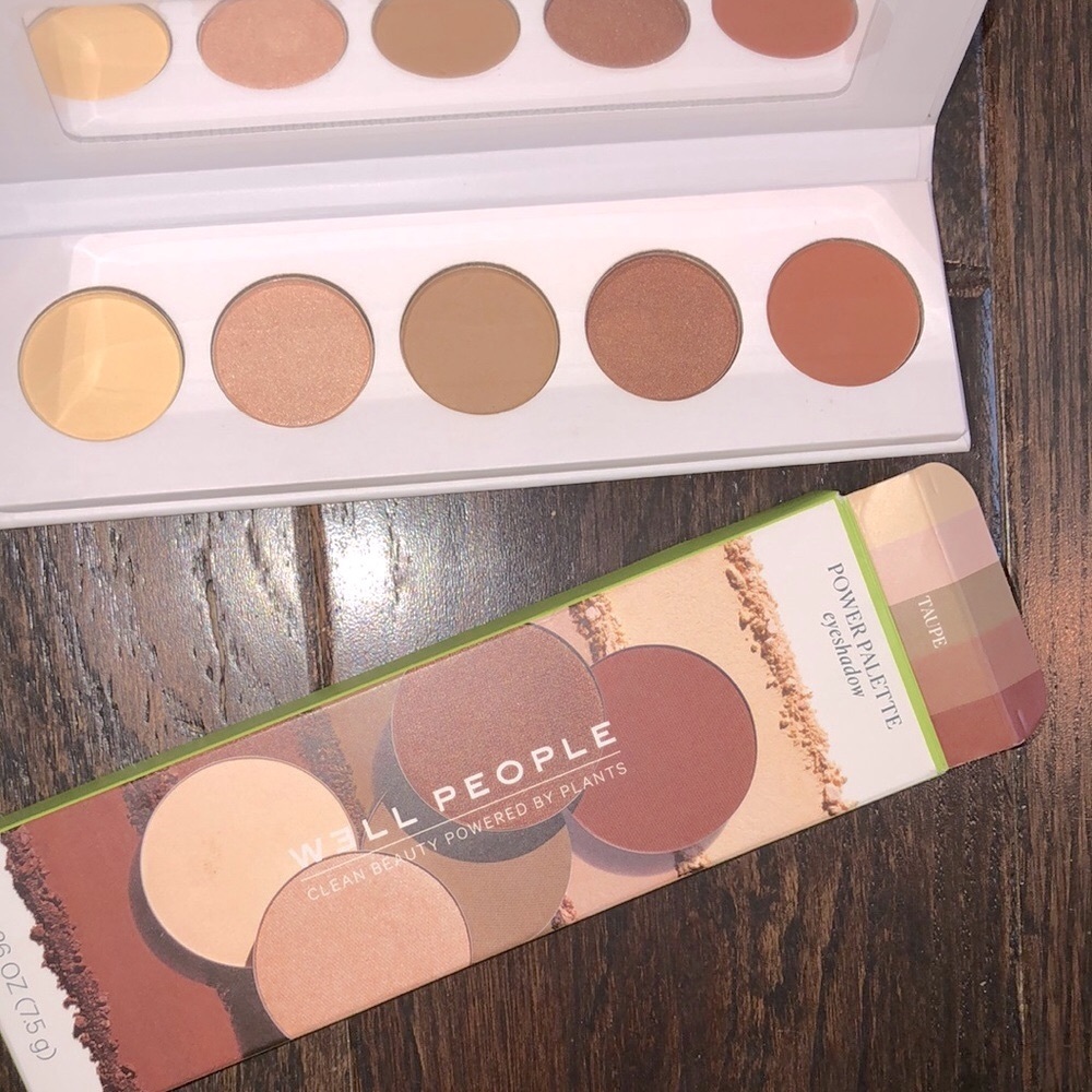 WELL PEOPLE taupe power palette eyeshadow